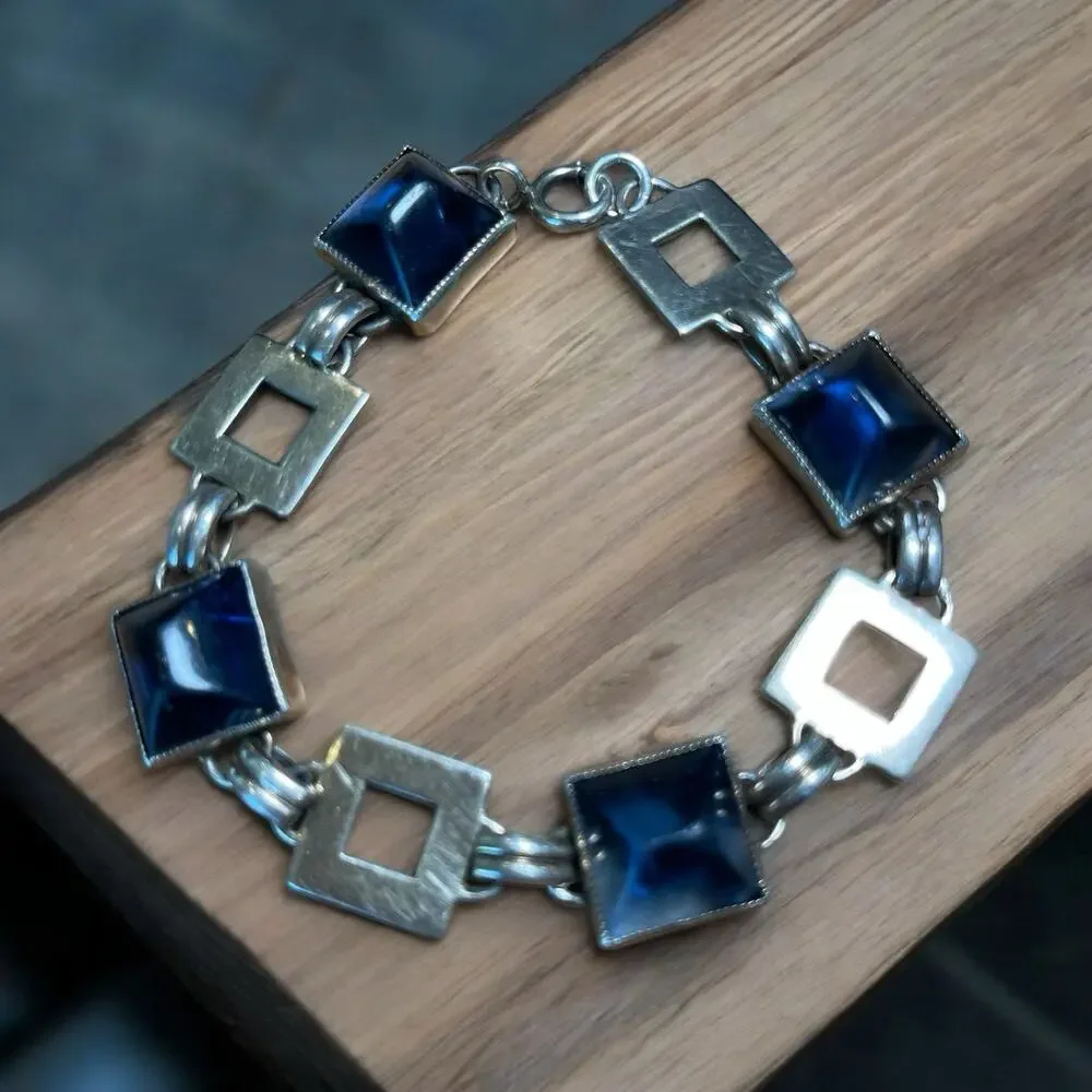 Vintage Art Deco Sterling Silver & Blue Glass Sugarloaf Cabochon Bracelet 8